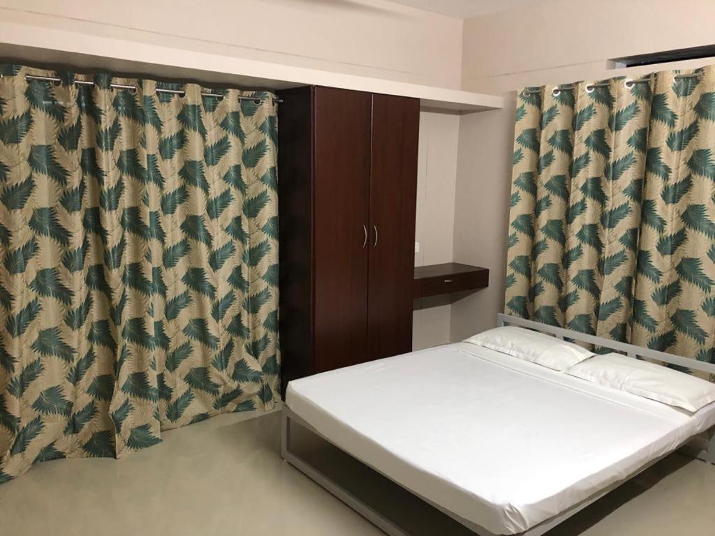 Nachiyar Suites Thiruvananthapuram Zewnętrze zdjęcie